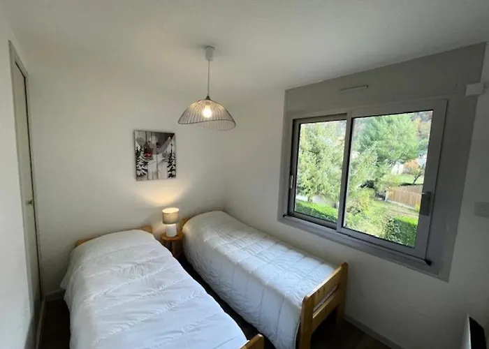 Couderes - 4 Personnes A Deux Pas Du Centre Mae-4764